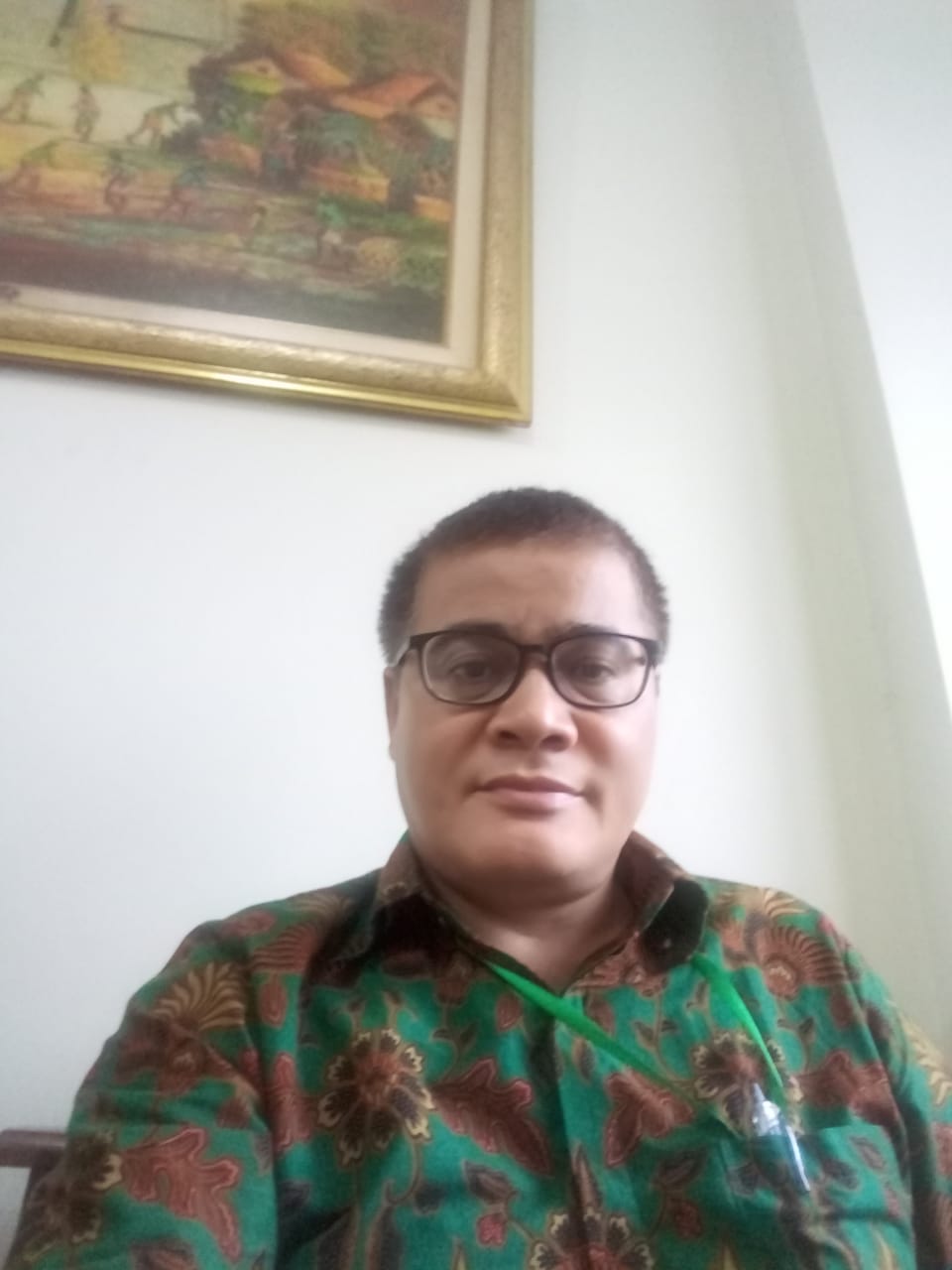 Horas Naiborhu, LSM: Dari oposisi ke Cheerleaders?