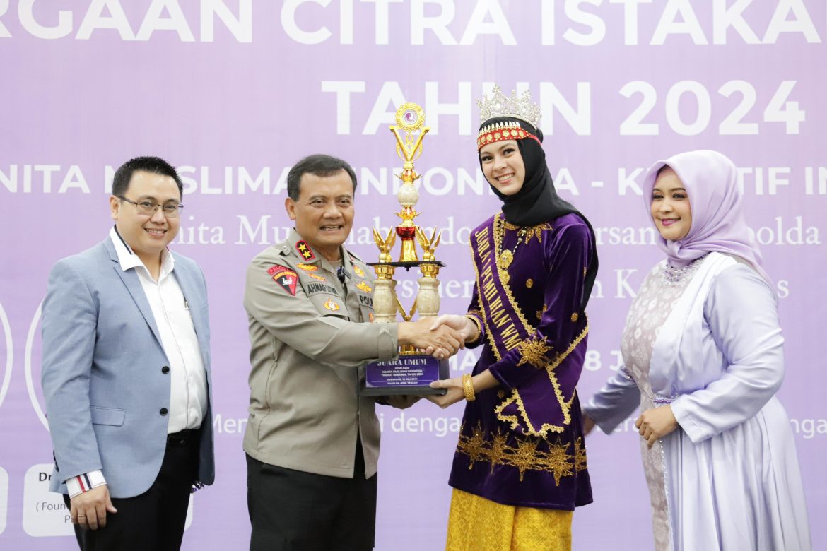 Wanita Muslimah Indonesia Anugerahi Penghargaan Kapolda Jateng: Irjen Pol Ahmad Luthfi Jadi Teladan