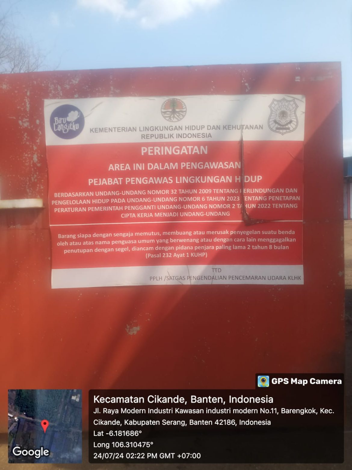 Segel KLHK Tidak Digubris, PT CROWN STEEL di Serang Diduga Masih Beroperasi