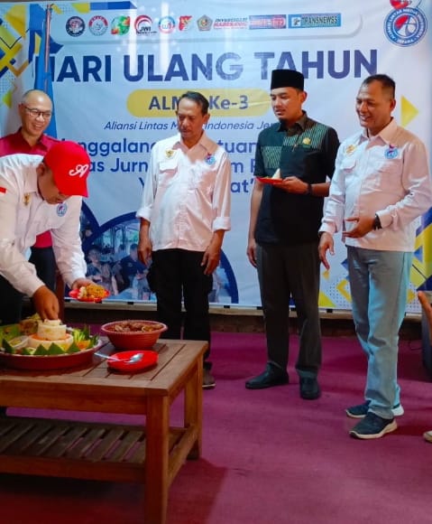 Kabiro Media Online KOMPAS86.ID Jepara Ucapkan Selamat Ulang Tahun ke-3 (ALMI) Jepara