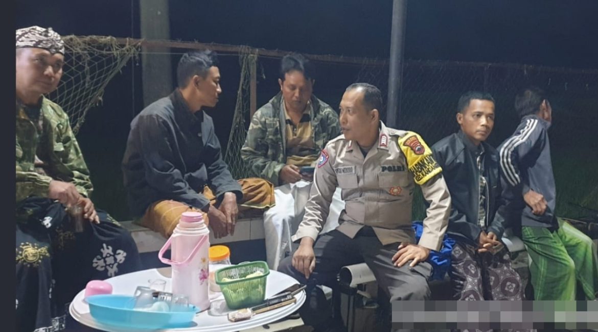 Patroli Dialogis, Polsek Kandangserang Cegah Terjadinya Gangguan Kamtibmas di Tengah Lingkungan Masyarakat