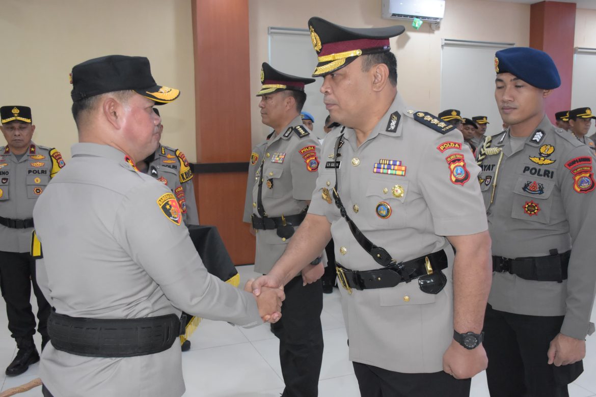 Pimpin Sertijab Karo Ops dan Dirlantas, Kapolda Sulteng: Ciptakan Terobosan Kreatif dan Inovatif