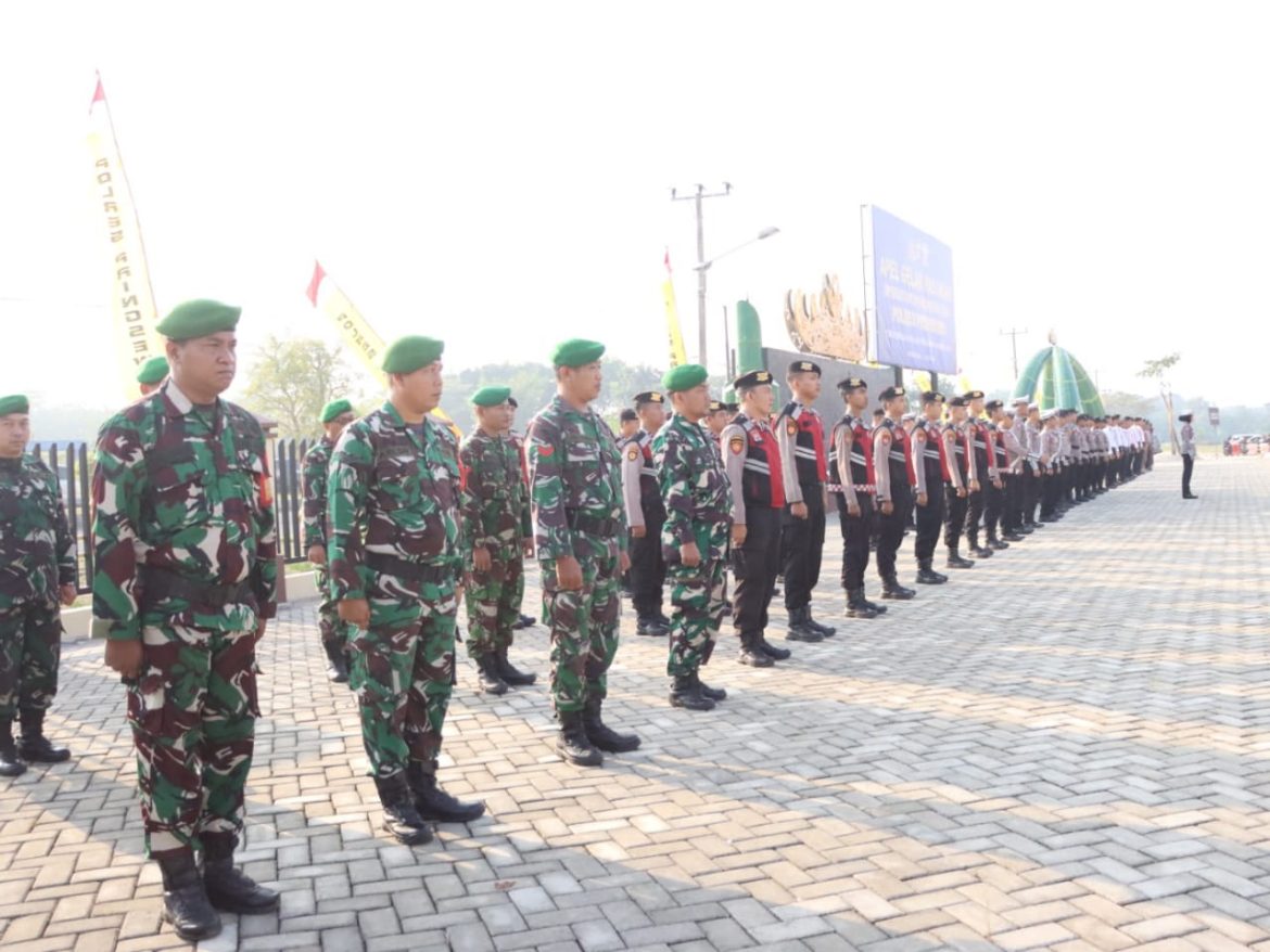Polres Pringsewu Siagakan Ratusan Personel untuk Amankan Acara Pringsewu Bersholawat Bersama Gus Miftah