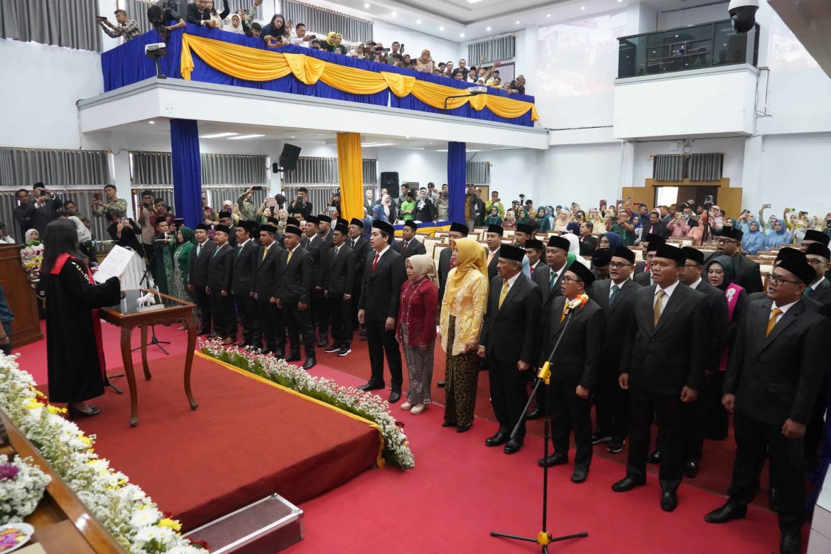 50 Anggota DPRD Kabupaten Garut Periode 2024-2029 Resmi Dilantik, 28 Nama Baru Bergabung