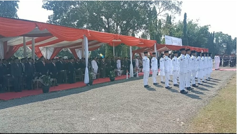 Upacara Pengibaran Bendera Merah Putih dalam Rangka HUT RI ke-79 di Kabupaten Pekalongan