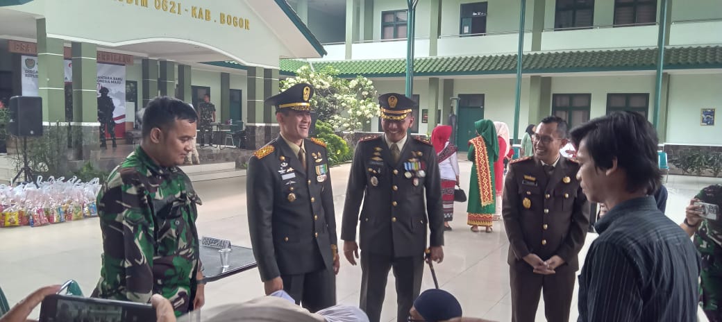 Letkol Inf Anton Prasetyo S.E.,M.I.P Komandan Kodim 0621/Kab Bogor Gelar Khitan Massal Meriahkan HUT RI ke-79, Dandim: Wujud Nyata Kepedulian TNI