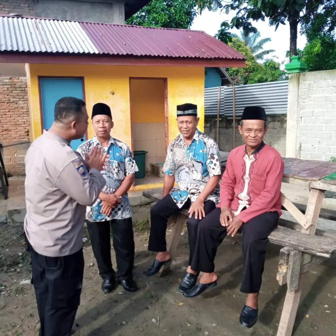 Bhabinkamtibmas Polres Langkat Melaksanakan Sambang kepada Warga Binaannya.