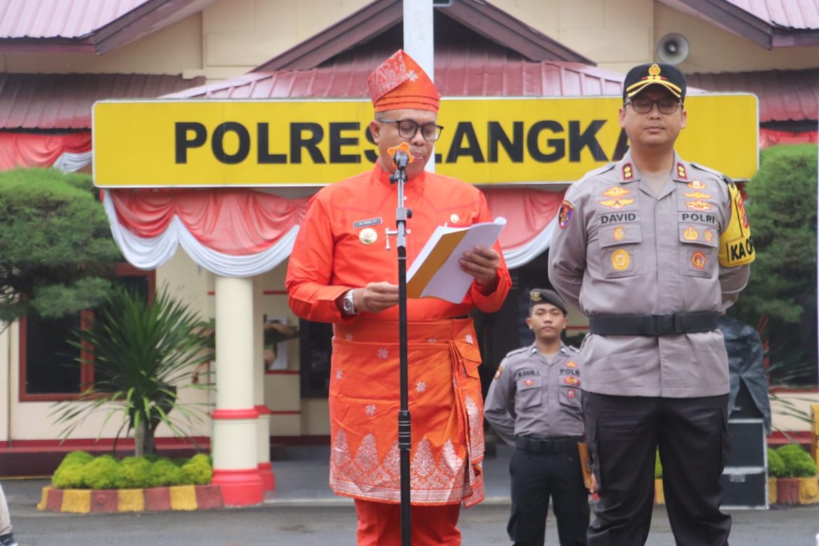 Pj. Bupati Langkat Pimpin Apel Gelar Pasukan Operasi Kewilayahan HATRA TOBA 2024.