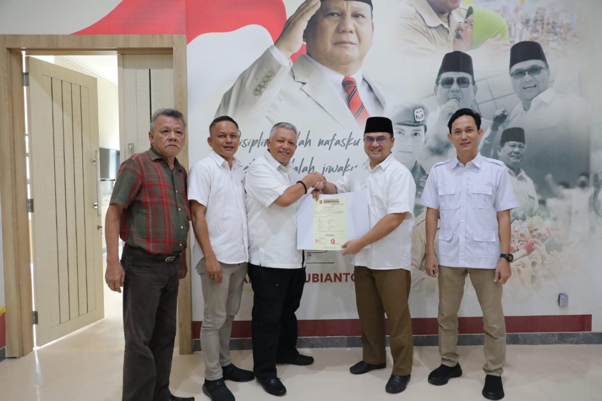 Erzaldi Rosman Bersama Yuri Kemal: Pendaftaran dengan Sentuhan Sosial dan Dukungan Relawan