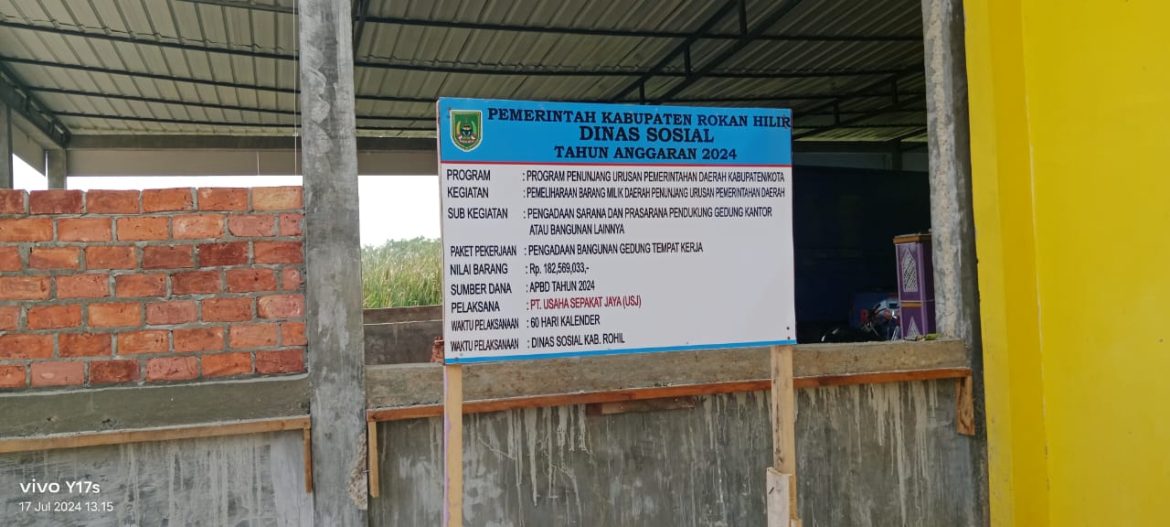 Pembangunan Gedung Dinsos Rohil Diduga Gagal Kontruksi, Dikonfirmasi Pejabat Saling Lempar Bola