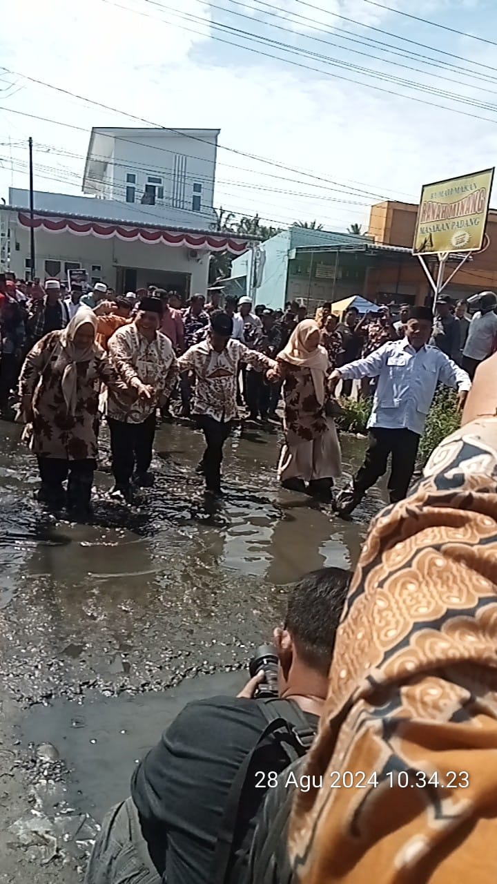 Pendaftaran Calon Bupati, Pasangan Hamsiruddin Siregar Dan Purba Hasibuan Lalui Jalan Luber 