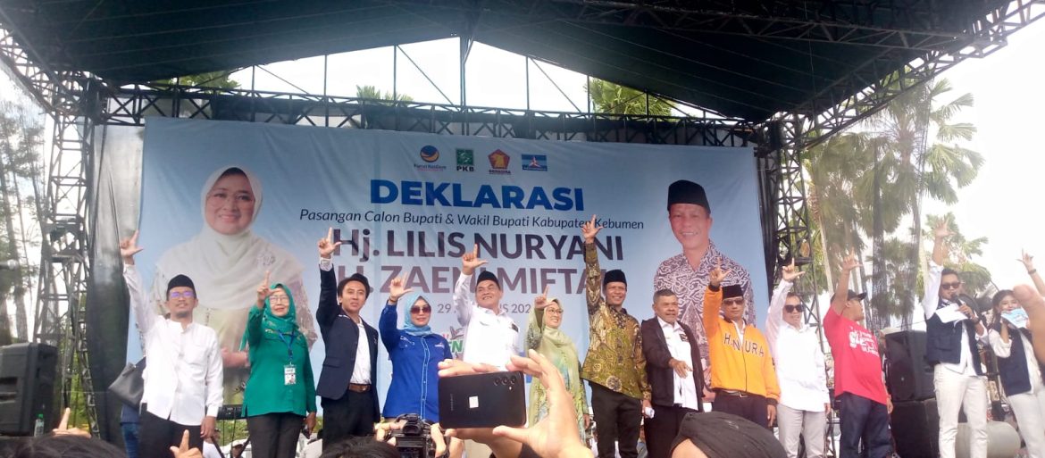 Woow … ! Deklarasi Calon Bupati Kebumen 2024/2029 Lilis Zaen, Dihadiri Dan didukung 6 Mantan Bupati Kebumen.