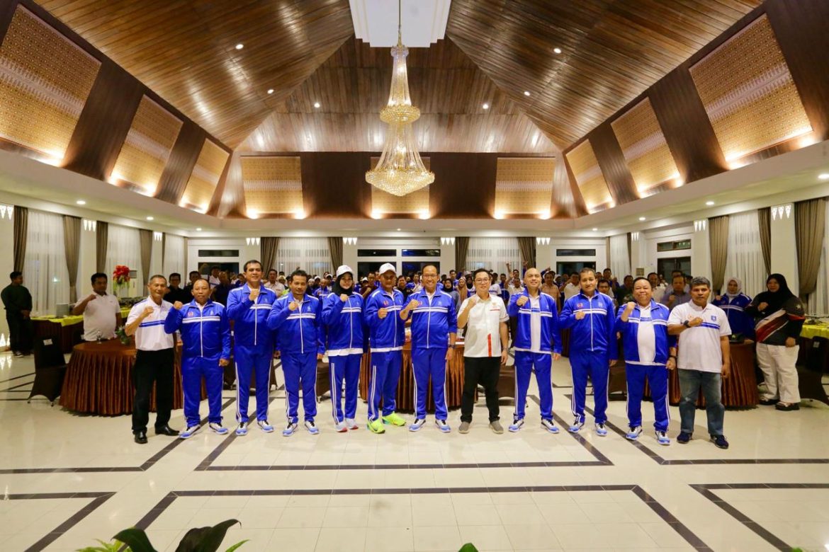 Danrem 045/Gaya Hadiri Pelepasan Kontingen PON XXI Aceh-Sumut Tahun 2024 Provinsi Kep. Babel