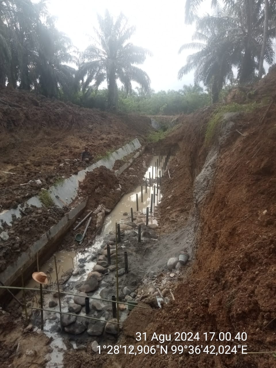 Setahun Tak Bisa Bersawah, Beberapa Masyarakat Petani Dari 3 Desa Di Paluta Kecewa Kepada Pemda 