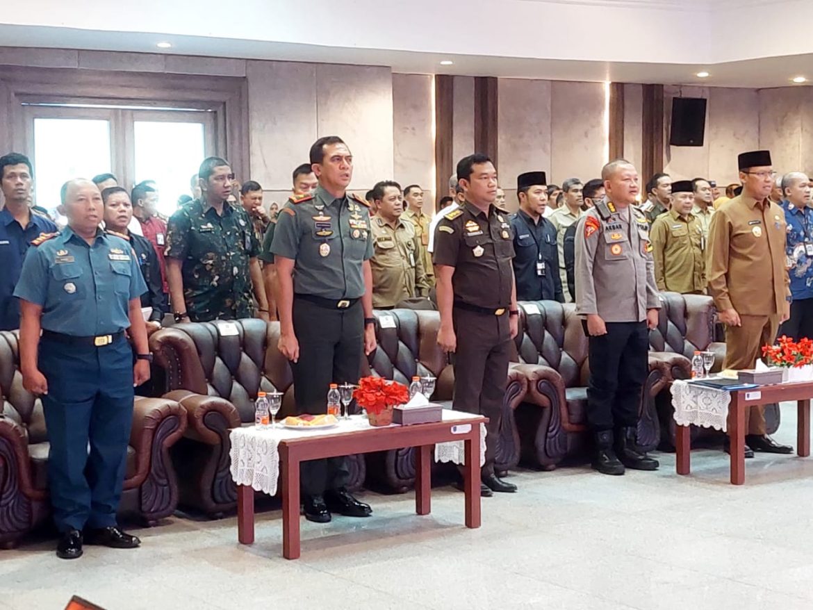 Danrem 045/Gaya Hadiri Sosialisasi Penyelenggaraan Pemilihan Gubernur dan Wakil Gubernur, Bupati dan Wakil Bupati, Walikota dan Wakil Walikota Tahun 2024