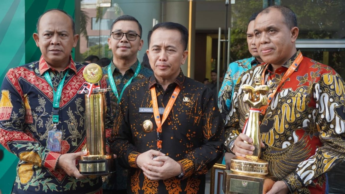 Pj. Bupati Langkat Faisal Hasrimy terima Wahana Tata Nugraha 2024, Penghargaan keempat dalam lima bulan.