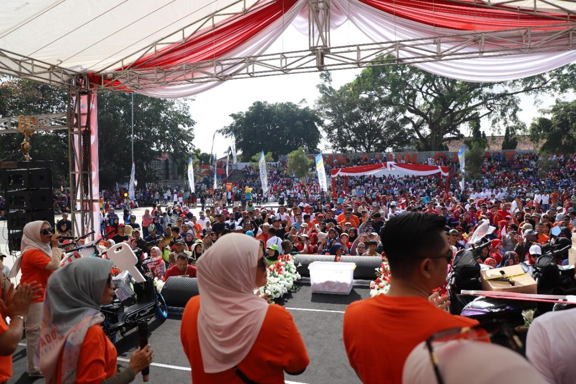 Jalan Sehat dan _Car Free Day_ Warnai Peringatan HUT ke-79 RI di Garut