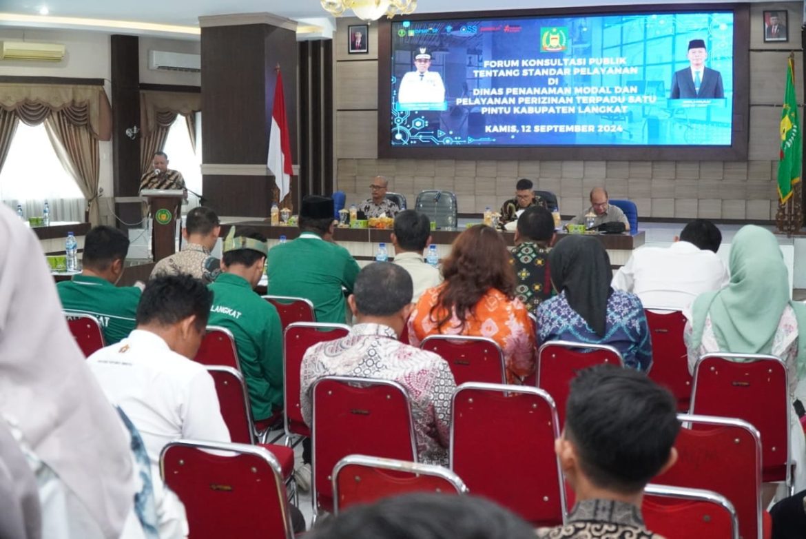 Pj. Bupati Langkat Buka Forum Konsultasi Publik: Dorong Standar Pelayanan yang Akuntabel dan Efektif.
