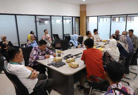 Diduga kepala gudang bulog setabat menjual Beras bulog Tampa RPk