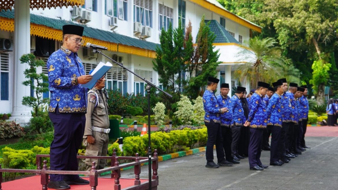 Pj. Bupati Langkat Ajak ASN Tingkatkan Kualitas Layanan Publik dalam Upacara Hari Kesadaran Nasional.