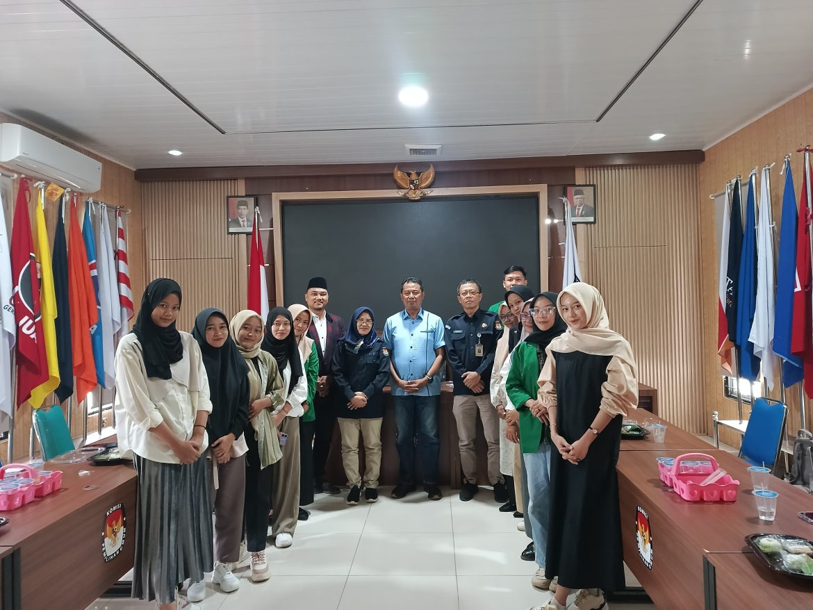 BEM STIT Tanggamus melaksanakan audiensi dengan KPU kabupaten Tanggamus