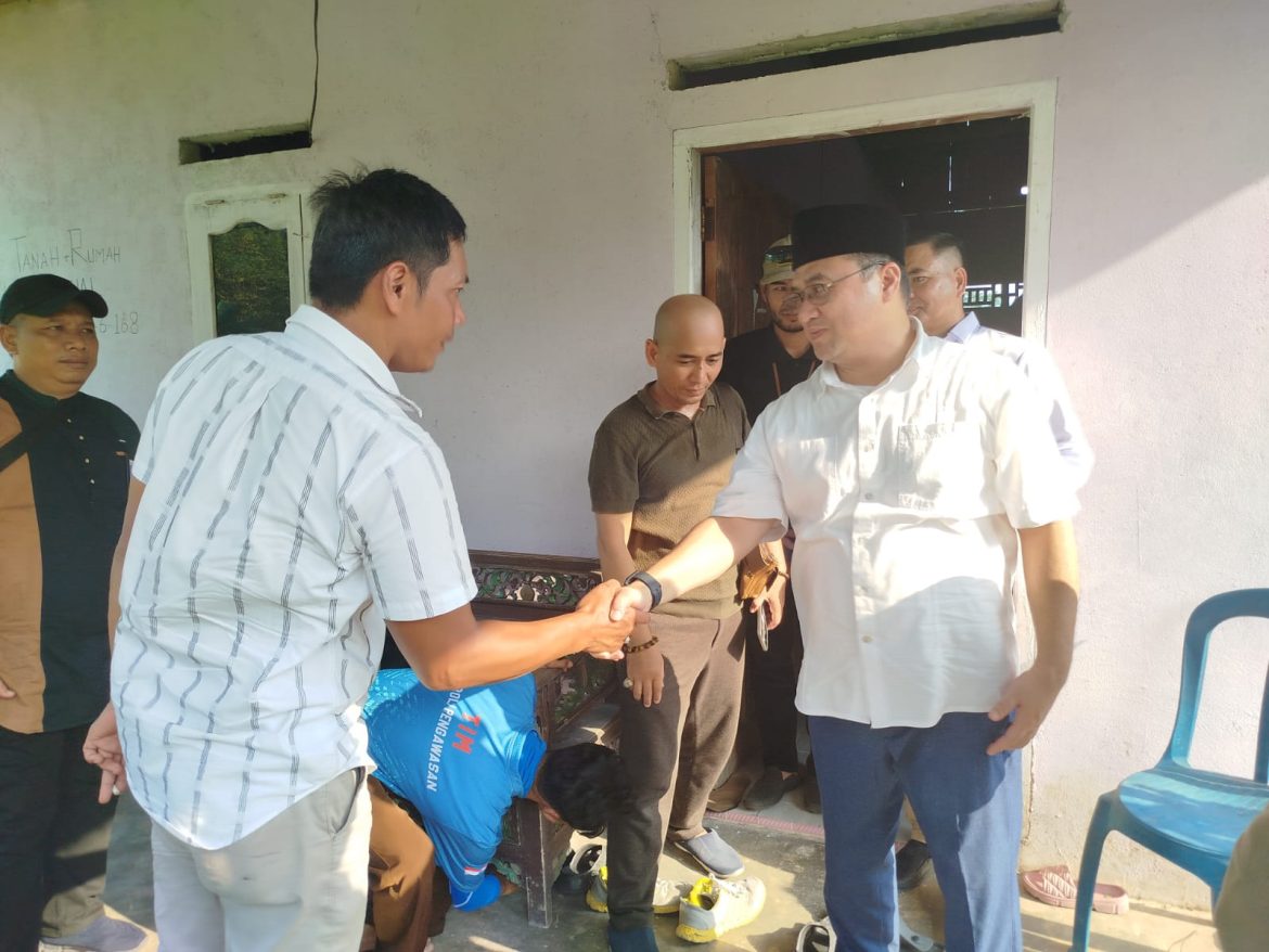 Kepedulian Erzaldi Rosman: Mewujudkan Rumah Layak Huni bagi Tiga Anak Yatim