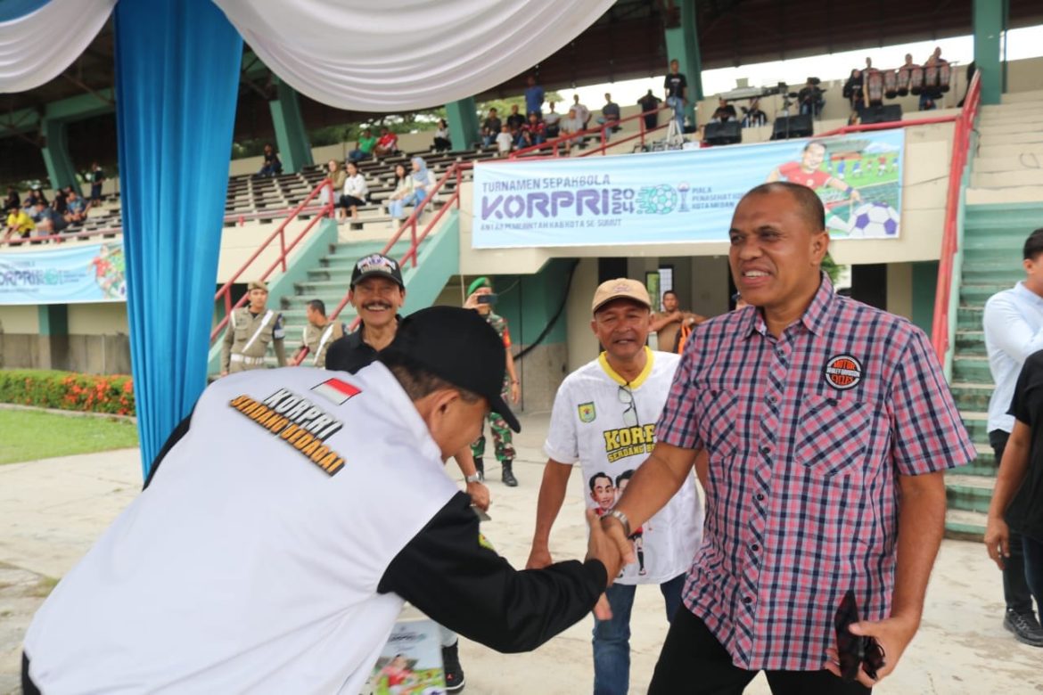 KORPRI Langkat Ikuti Turnamen Sepakbola Se-Sumut, Pj. Bupati Langkat Tekankan Sportivitas dan Silaturahmi.