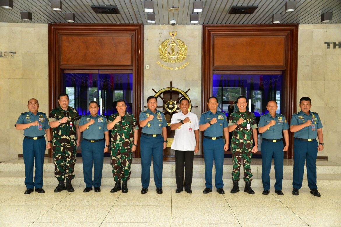 Kasal Terima Kunjungan Sekjen Kemhan RI, Bicarakan Pembangunan Kekuatan TNI AL 