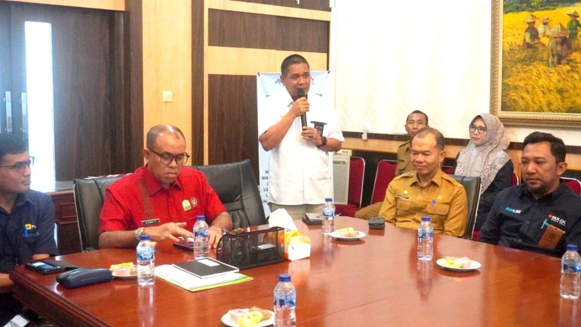 Pj. Bupati Langkat Jalin Kerjasama dengan Bulog dan PLN: Dorong Ketahanan Pangan dan Stabilitas Listrik di Langkat.