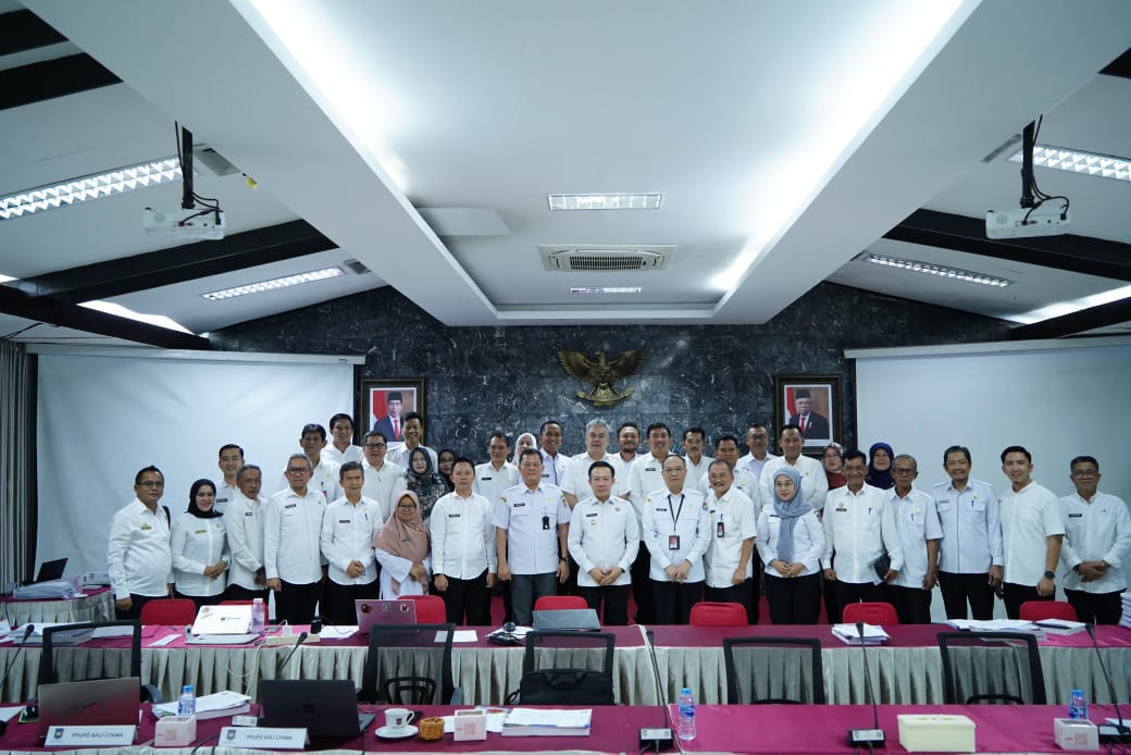 Evaluasi Kinerja Triwulan ke II, Pj. Bupati Pringsewu Paparkan Program Prioritas Kepada Kemendagri RI
