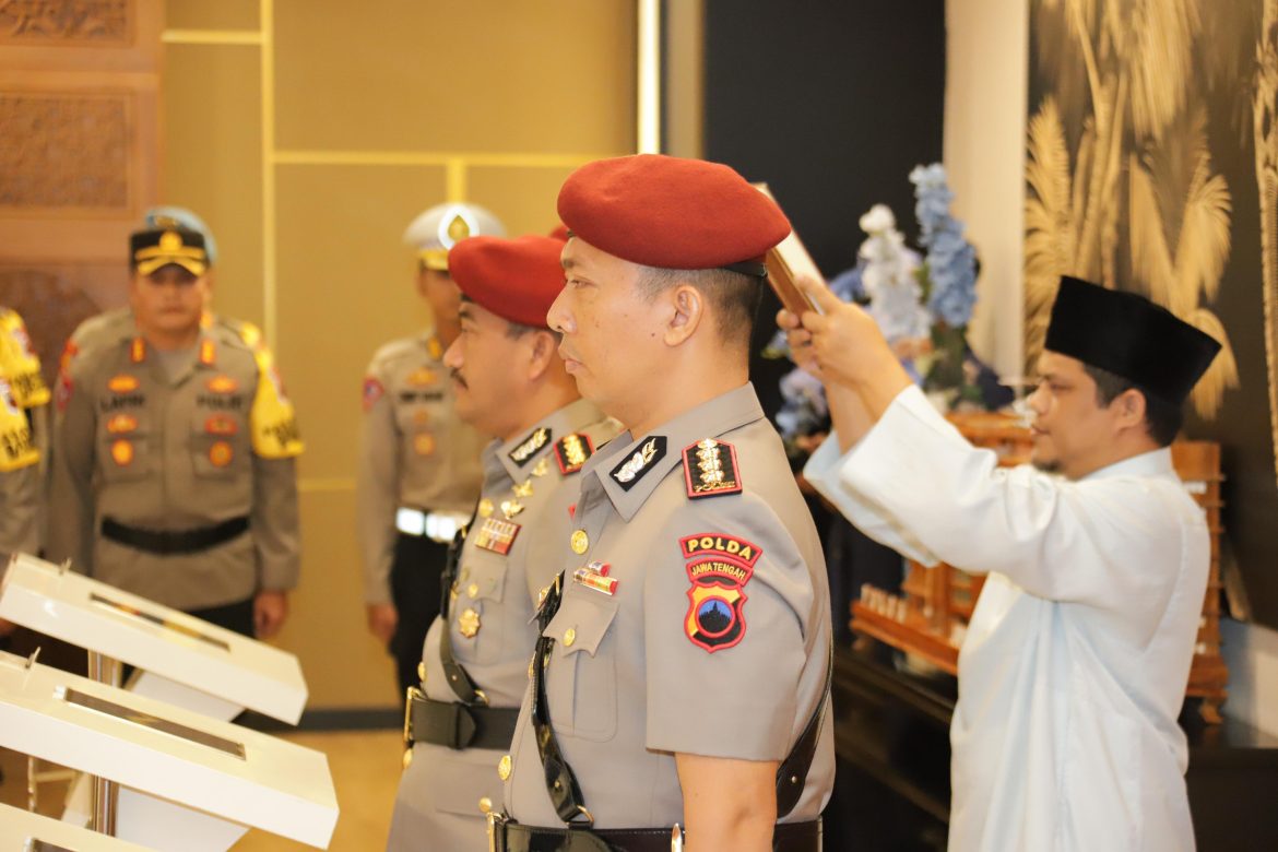 Polda Jateng Gelar Sertijab Pejabat Baru Dirressiber dan Dirreskrimsus