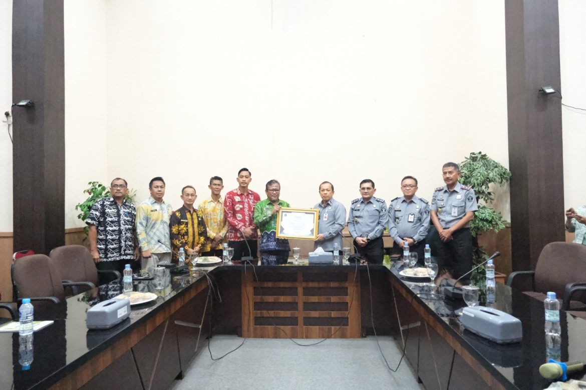 Peningkatan Kerjasama Kemenkumham dan Pemkab Beltim Melalui Imigrasi-Corner