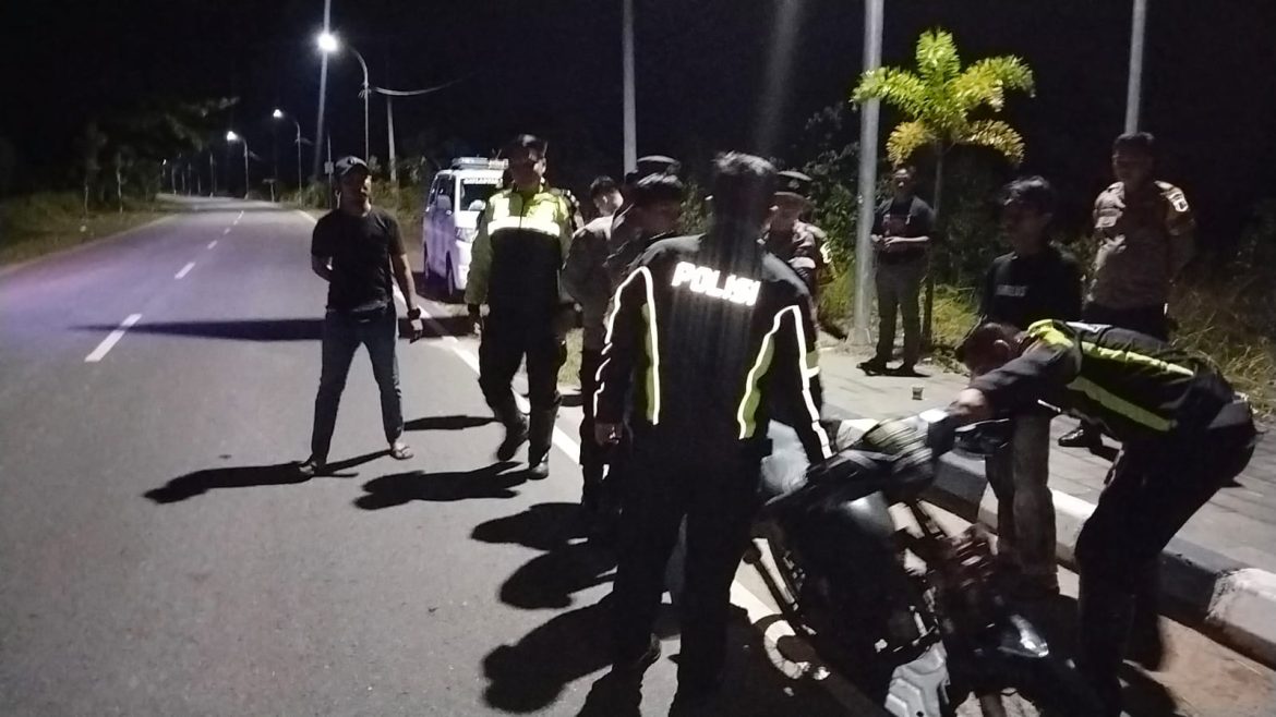 Sat Lantas Polres Bangka dan Polsek Merawang Bubarkan Balap Liar di Jalan Raya Jembatan Emas, Polisi Tilang Dua Joki