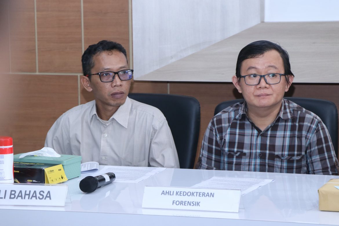 Polres Metro Tangerang Kota Ungkap Fakta Pasutri Tewas dengan Luka Tusuk di Cipondoh, Tangerang