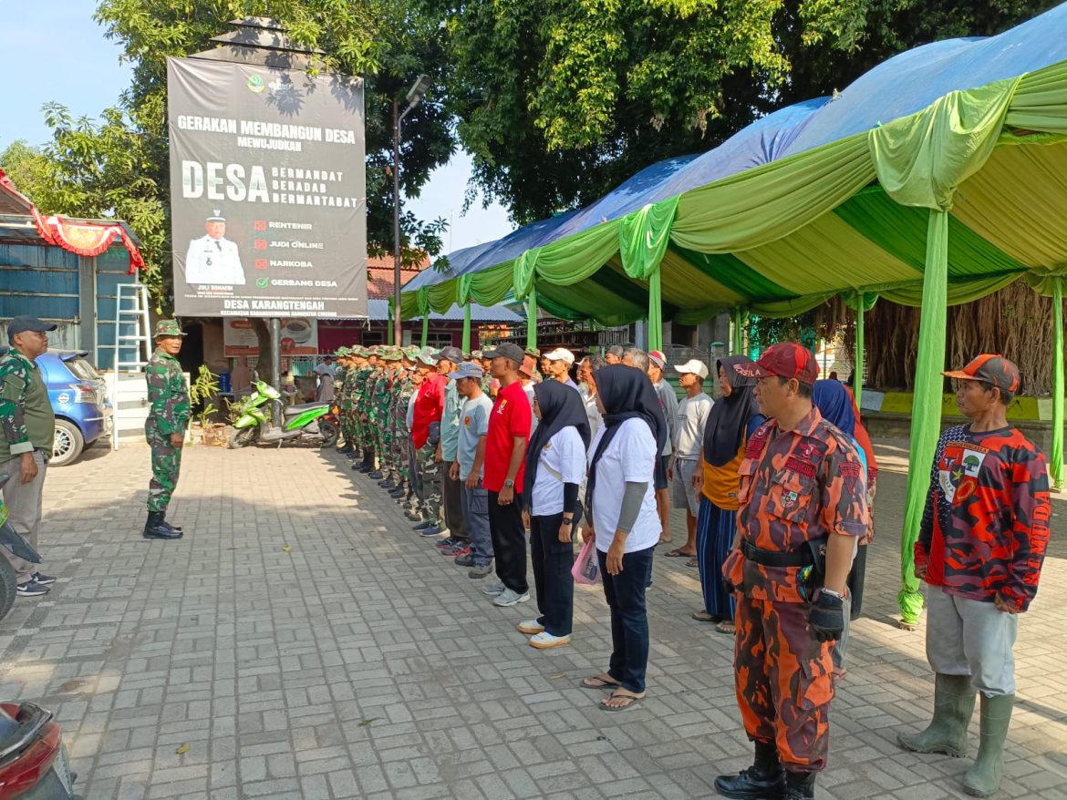 Warga Semangat Karya Bhakti HUT TNI ke-79 Koramil 0620-09/Karangsembung