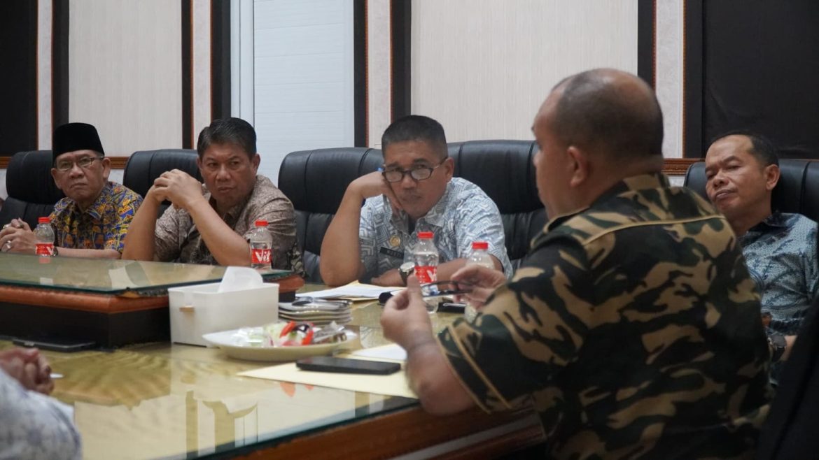 Aliansi Calon PPPK Guru 2023 Temui Pj. Bupati Langkat: Tuntut Pembatalan SK dan Stop Kriminalisasi Guru Honorer.