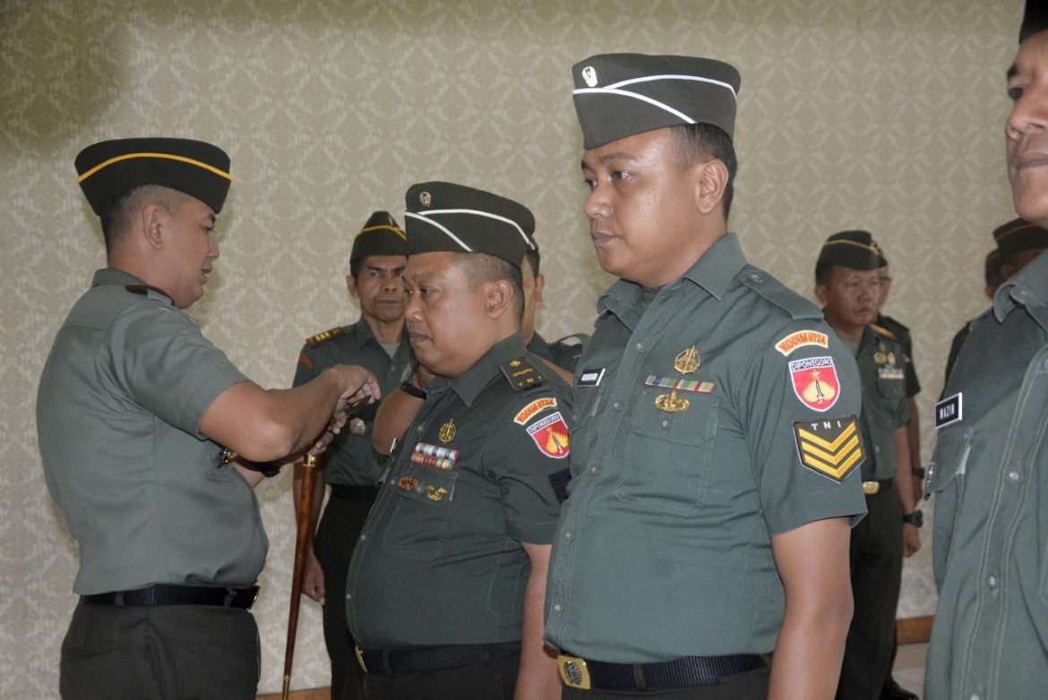 Naik Pangkat Merupakan Penghormatan dan Penghargaan Bagi Prajurit