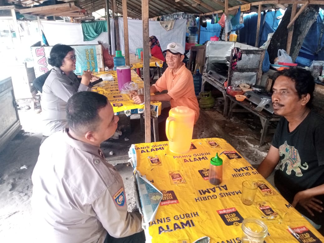 Subsatgas Propam Polres Langkat OMP Toba 2024 Laksanakan Pengawasan Personel di KPU dan Bawaslu.