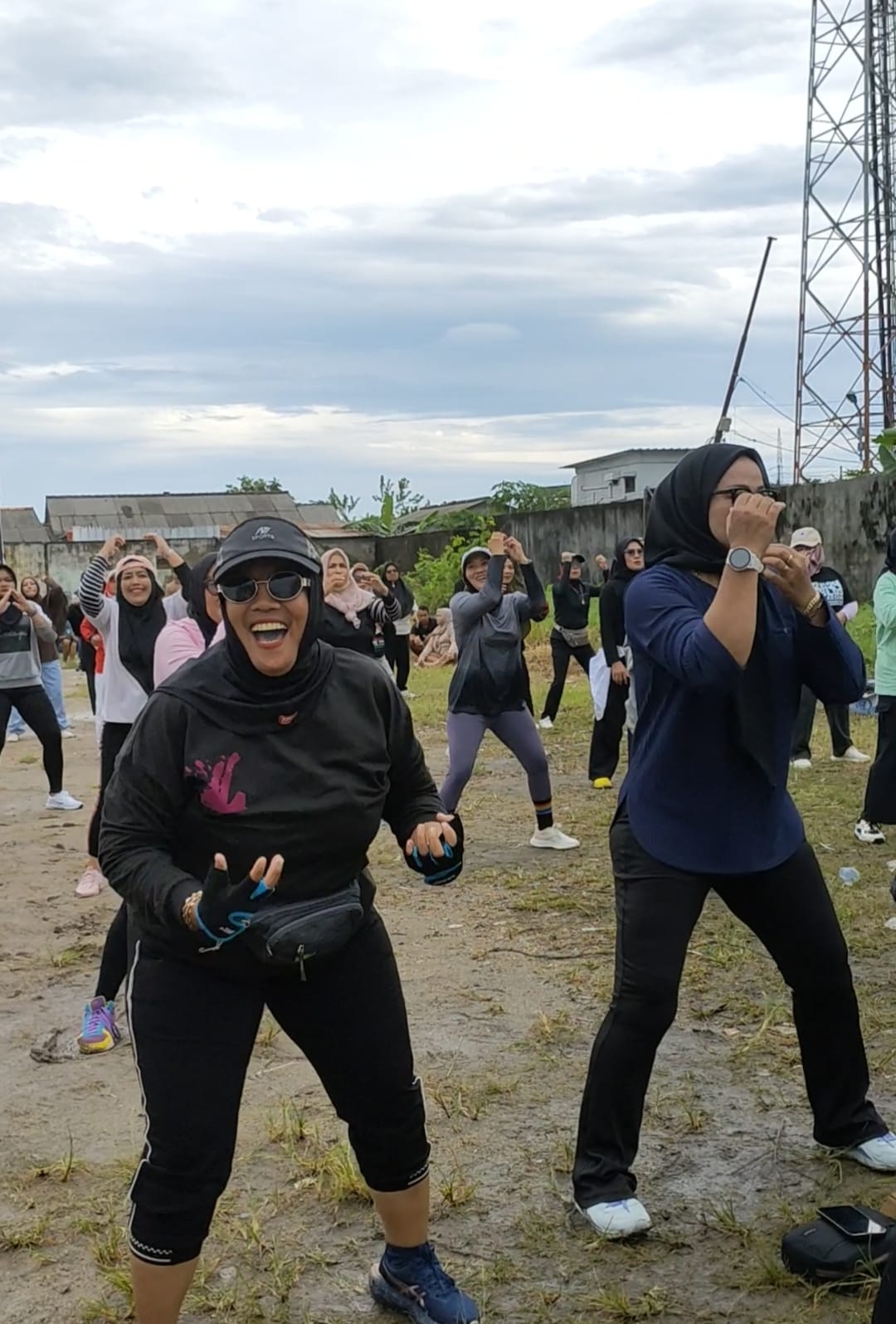 Relawan Kotak Kosong Gelar Senam Sehat, Ciptakan Suasana Gembira di Pangkalpinang