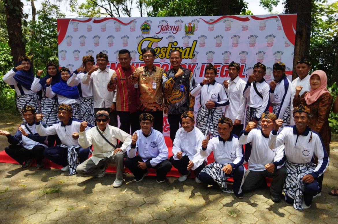 Pjs Bupati Pekalongan Membuka, Kegiatan Sosialisasi, Gempur Rokok Ilegal. 