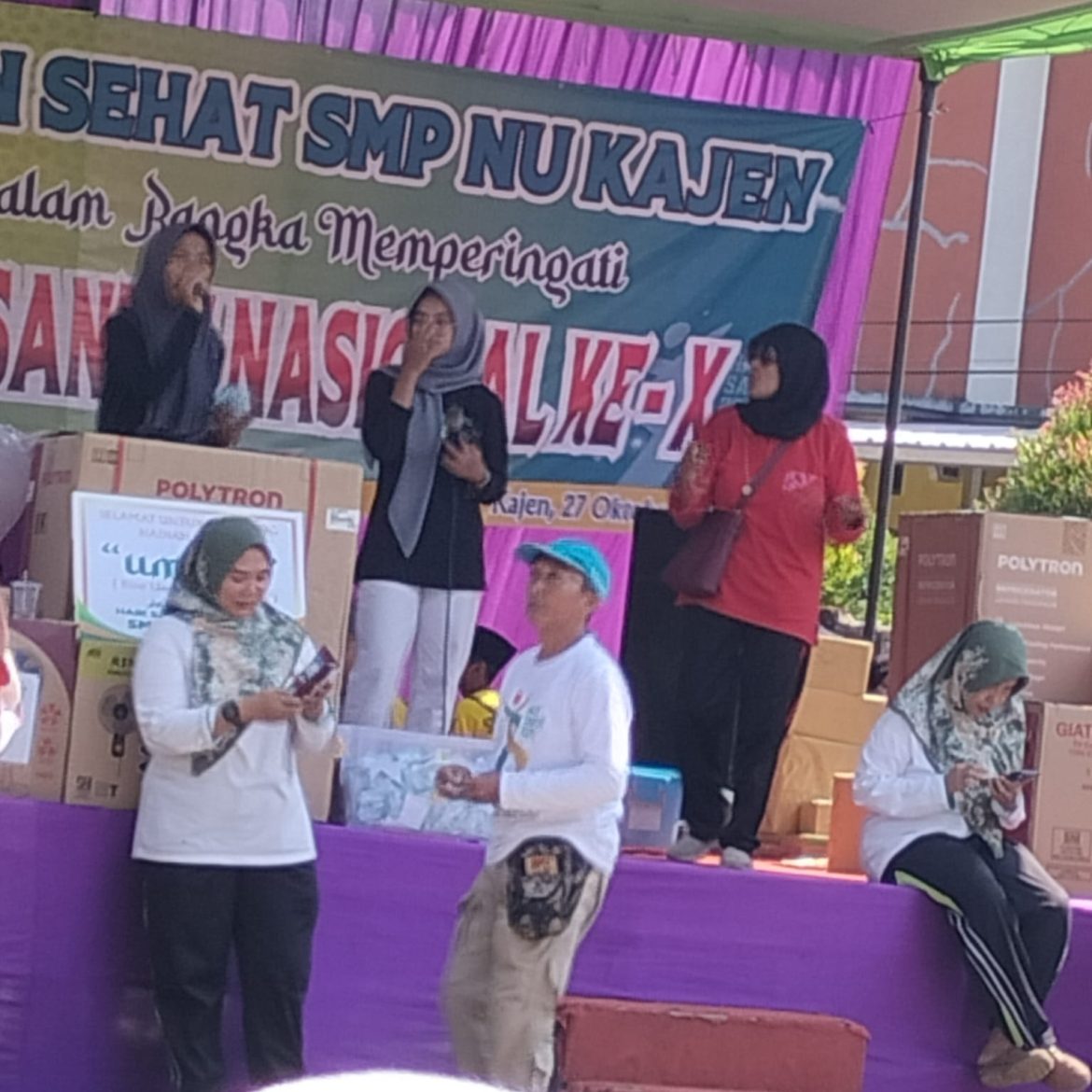 Peringati Hari HSN Tahun 2024, Pengurus MWC NU Kecamatan Kajen Sukses Adakan Jalan Sehat di Lapangan SMP NU Kajen. 
