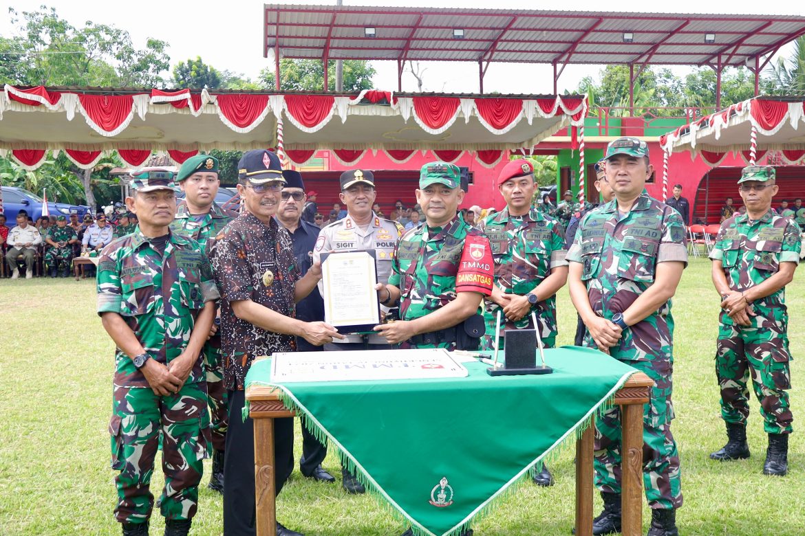 Dandim 0726/Sukoharjo Resmi Tutup TMMD Sengkuyung Tahap IV Tahun 2024 di Desa Tambakboyo