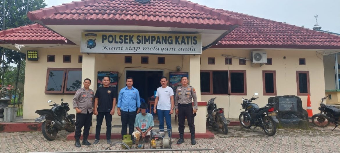 Polsek Simpang Katis Berhasil Ungkap Kasus Pencurian di Desa Simpang Katis
