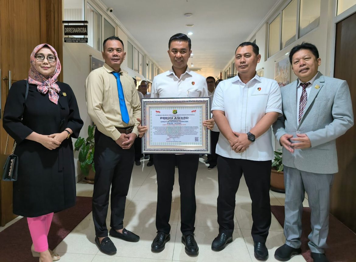 Sukses Jaga Generasi Muda, Dir Narkoba Polda Jateng Terima Penghargaan Presisi atas Kinerja Cemerlang