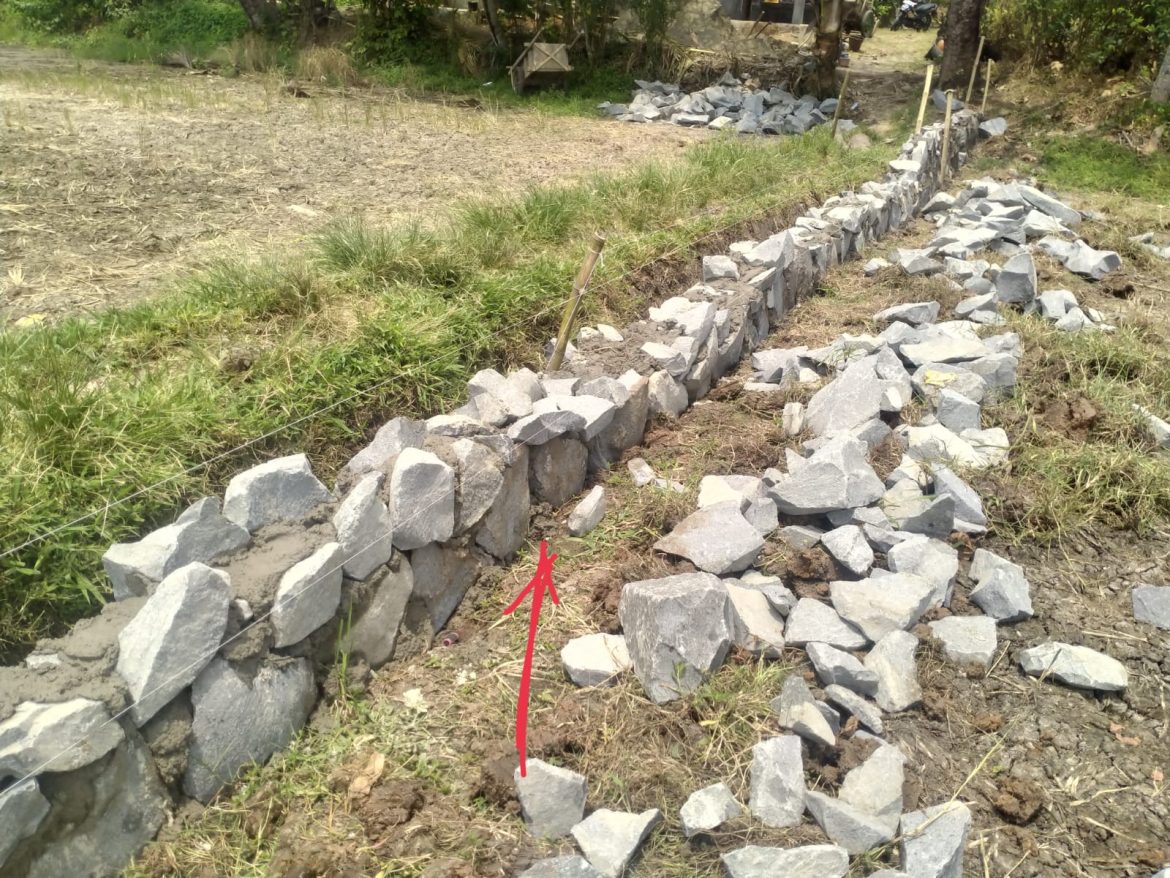 Proyek Tembok Penahan Tanah TPT Di Kampung Cayur RT 04/01 Desa Rancailat Diduga jadi Ajang Korupsi Dan Abaikan UU KIP