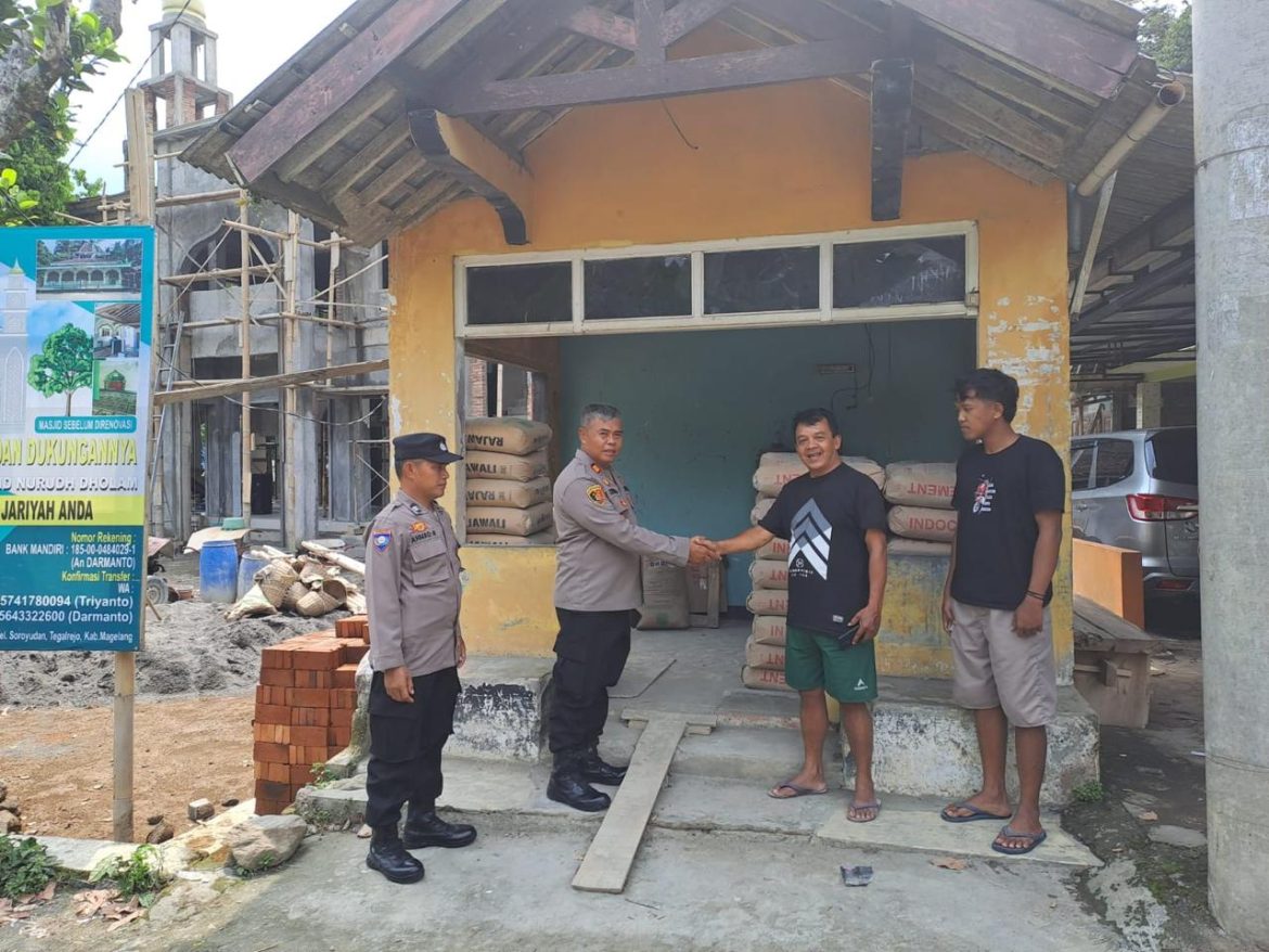 Kapolresta Magelang Bantu Semen untuk Pembangunan Masjid di 6 Lokasi