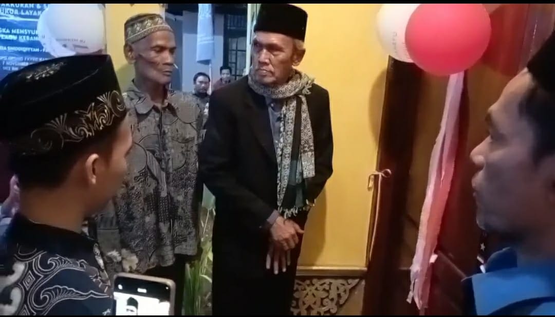 OPSHID Berikan Bantuan Rumah, Daryono Tak Mampu Bendung Air Mata