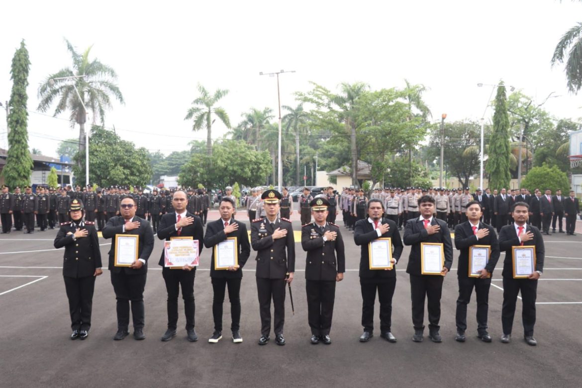 Polres Cilegon Polda Banten adakan Upacara Peringatan Hari Pahlawan