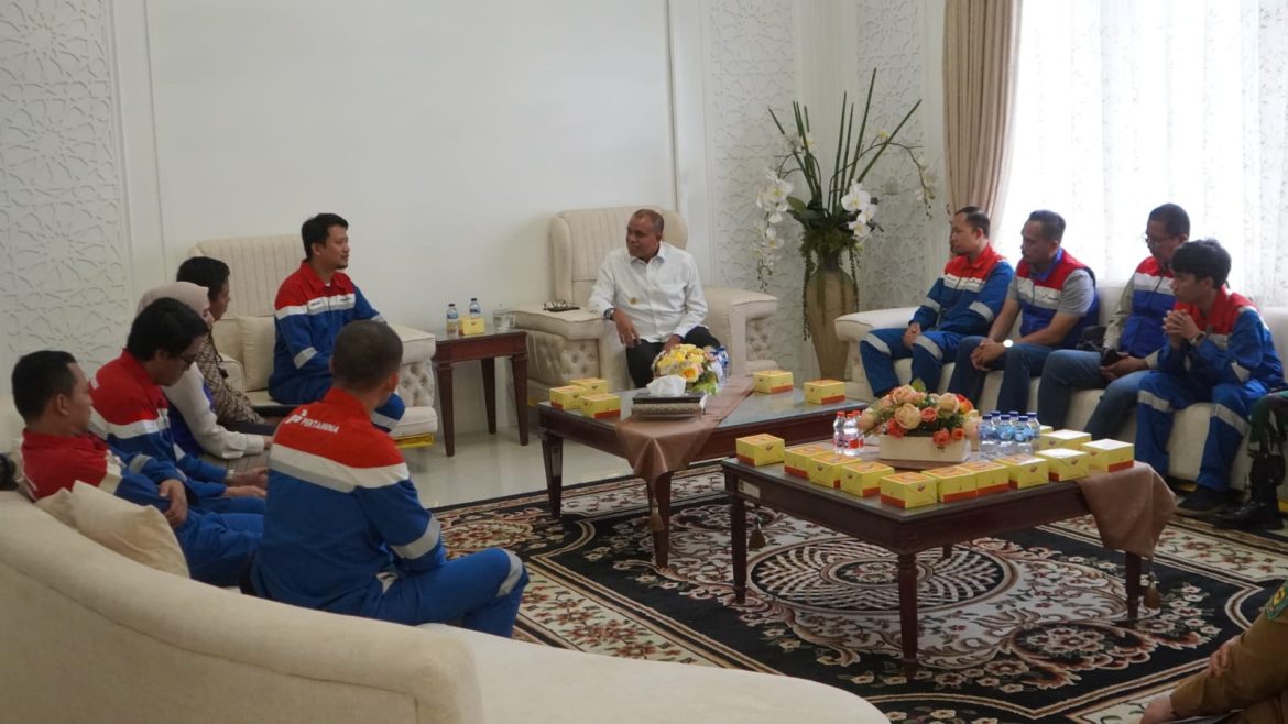 Pj. Bupati Langkat Lepas Kontingen PORSADIN VI, Siap Harumkan Nama Sumut di Tingkat Nasional.