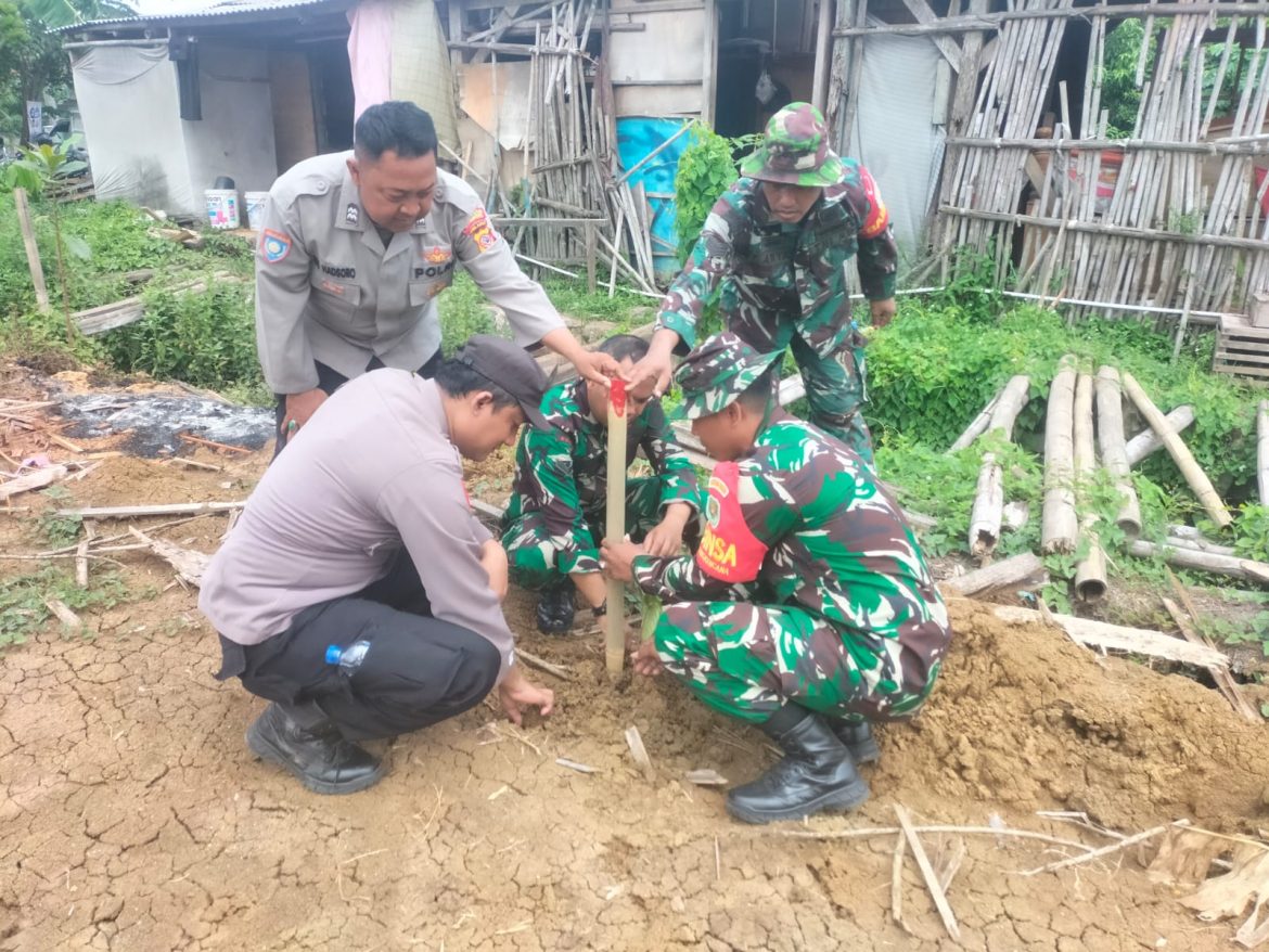 Koramil 0620-18/Susukan Gelar Karya Bakti Penanaman Pohon Sukun di Desa Tangkil